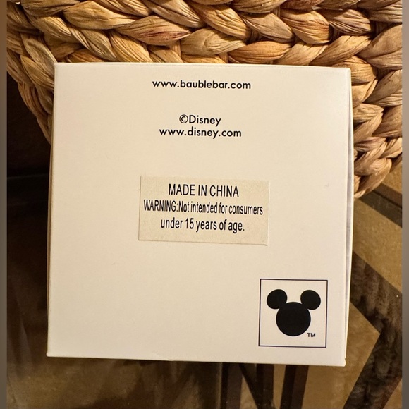 Disney BAUBLEBAR Mickey Mouse Americana Patriotic USA
Flag Earrings - Picture 3 of 5